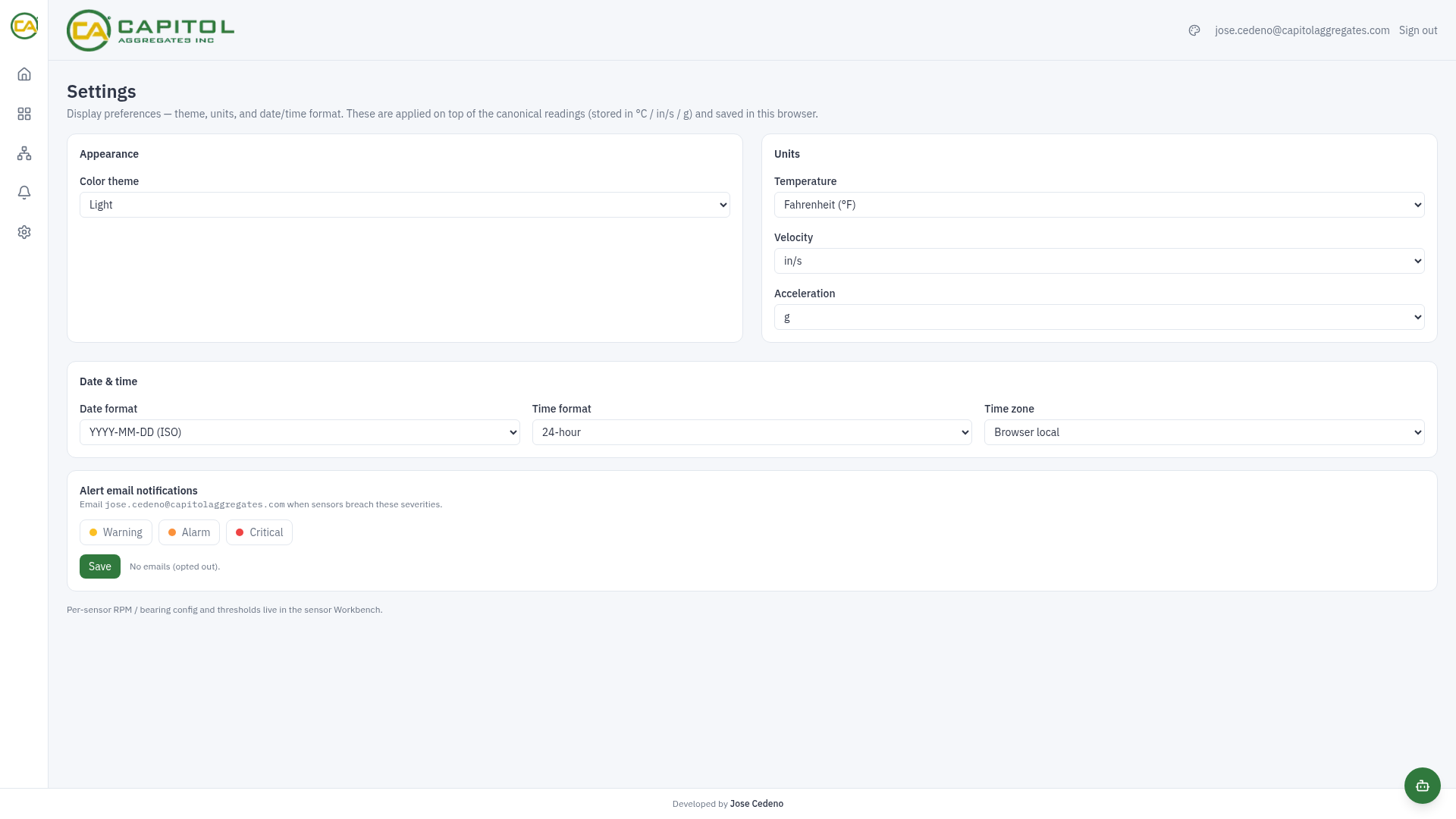 Settings: theme, units, date format and alert email preferences